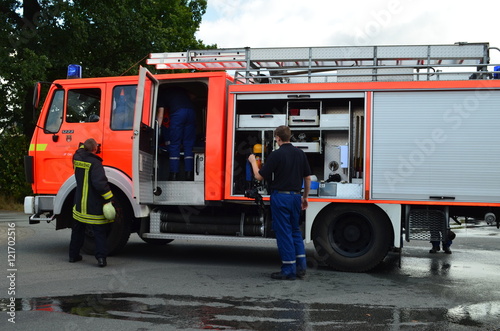 Feuerwehr Bielefeld, roter LKW