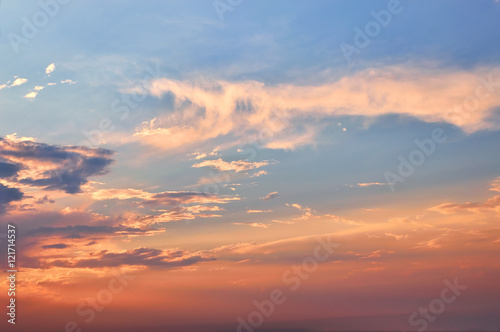 Fototapeta Naklejka Na Ścianę i Meble -  Bright evening sunset