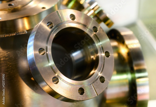 Fototapet heavy metal housing with welded flanges.