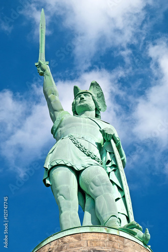 Hermannsdenkmal bei Detmold im Teutoburger Wald photo