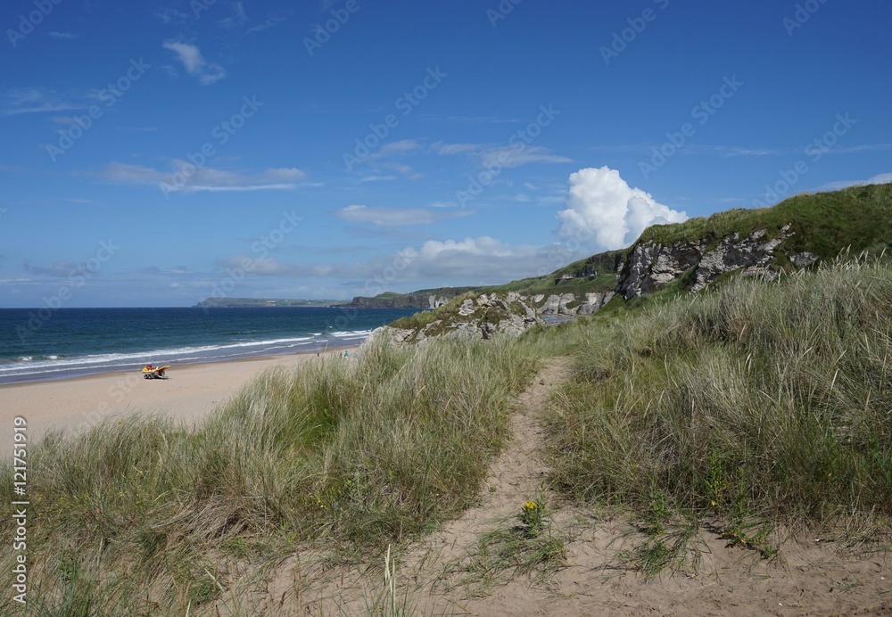 Sandstrand an der Causeway Coast / Nordirland Sandstrand an der Causeway Coast / Nordirland