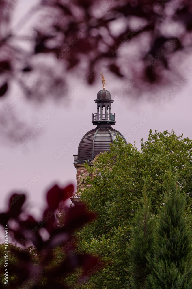 botanic garden in Hamburg, park near by the Center with a roof botanic garden in Hamburg, park near by the Center with a roof