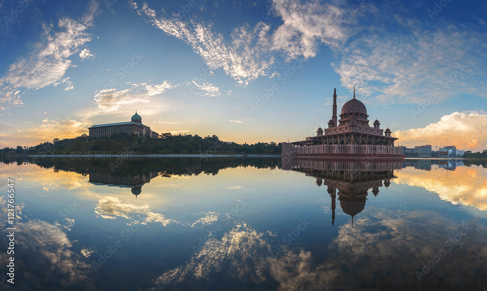 Beautiful morning of Putra Mosque and Perdana Putra in Putrajaya