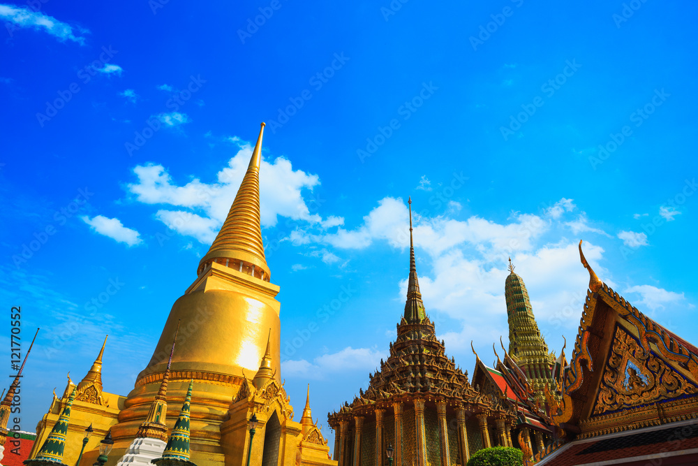 Fototapeta premium Architecture of wat prakaew