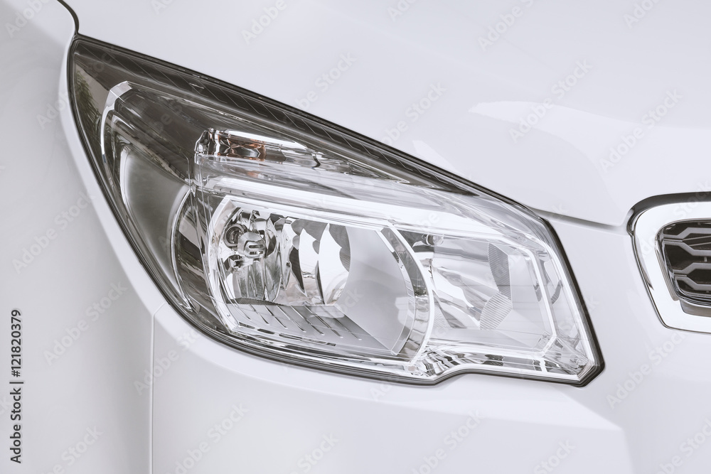 Selective focus point on Headlight lamp car