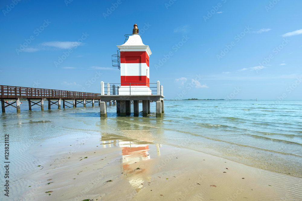 Leuchtturm an der italienischen Küste