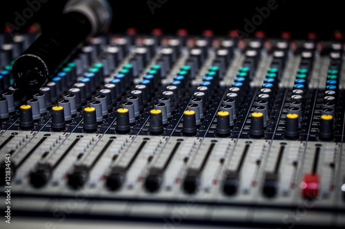 fader digital mixing console with volume meter