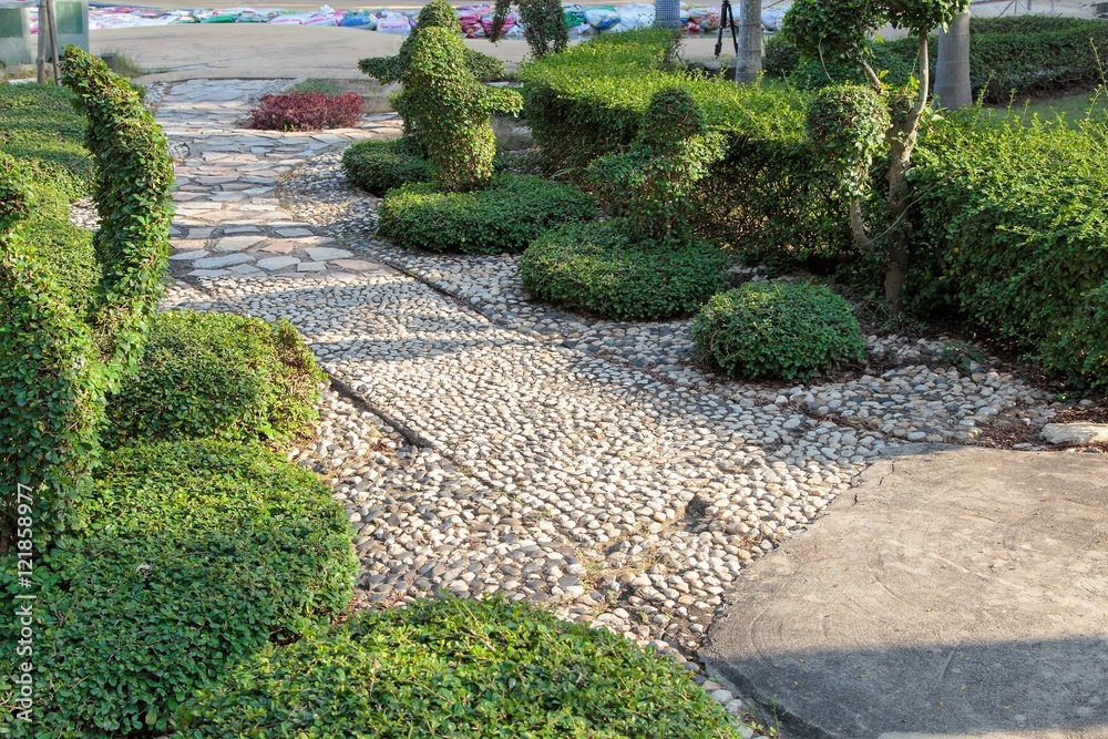 Obraz premium Beautiful walkways in the park.