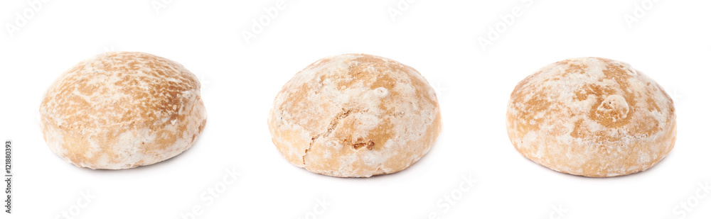 Set of small cake gingerbread isolated over the white background Set of small cake gingerbread isolated over the white background