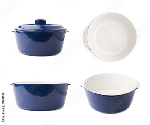 Fotografia Ceramic pot pan isolated over white background