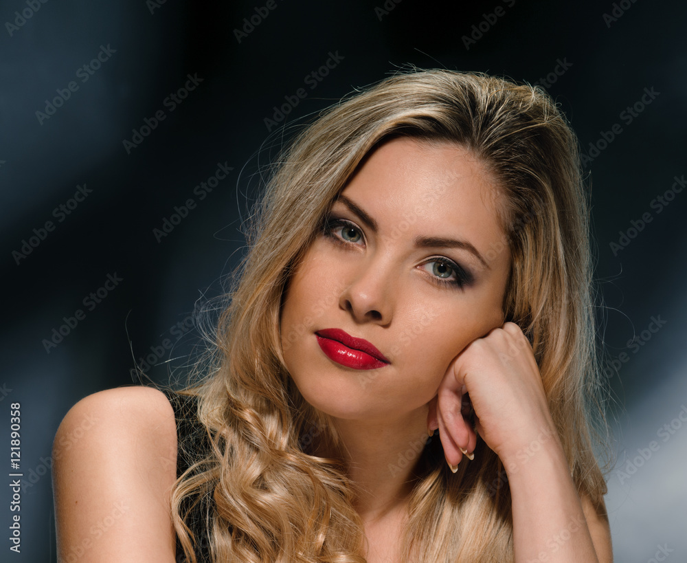 Fototapeta premium Sexy blond model portrait