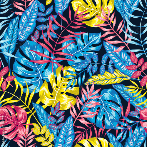 seamless graphical artistic tropical nature jungle pattern, modern stylish foliage background allover print with split leaf, philodendron, palm leaf, fern frond