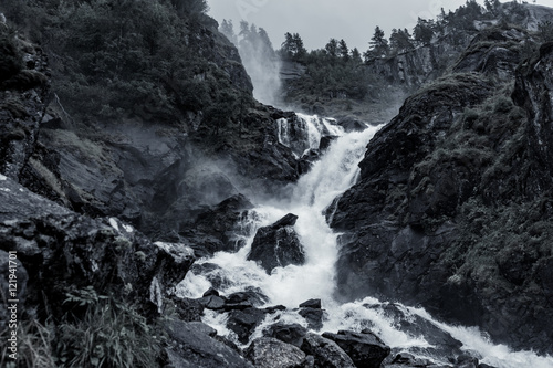 Wasserfall Wald Norwegen Gebirge Landschaft Natur Dunkel