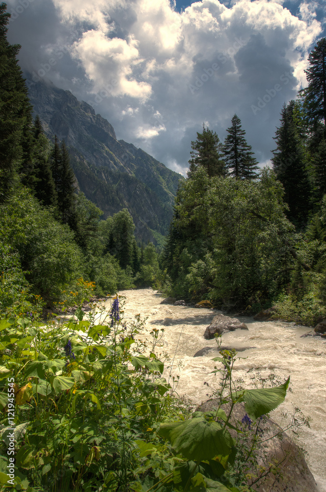 Obraz premium Hiking in mountain