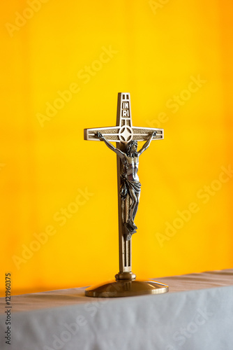 Kreuz mit Jesusfigur 