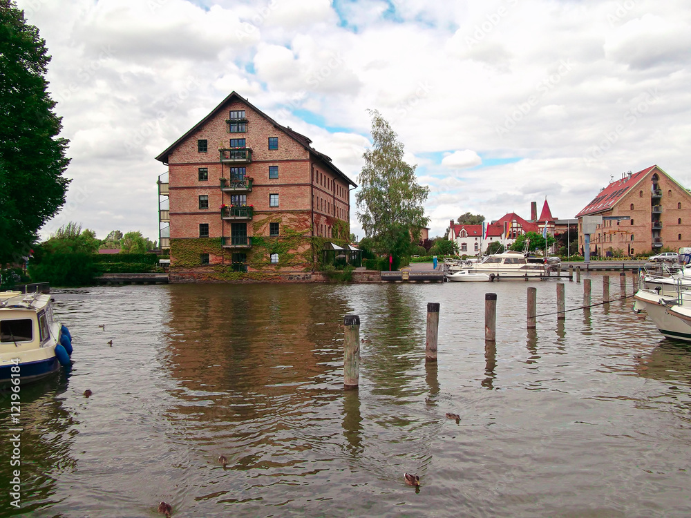 Obraz premium Der Hafen von Neustrelitz