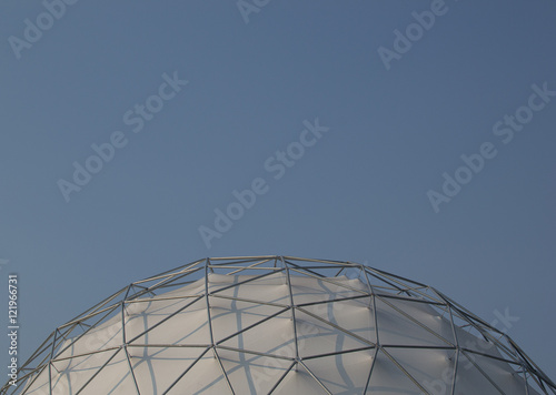 купол с металлическим каркасом