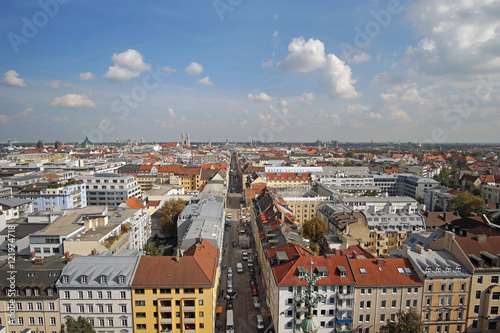 Blick auf die Landwehrstraße in München von der Paulskirche