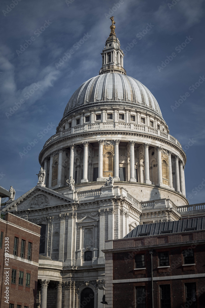 Obraz premium St Paul's cathedral