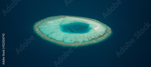 Maldivian atoll photo