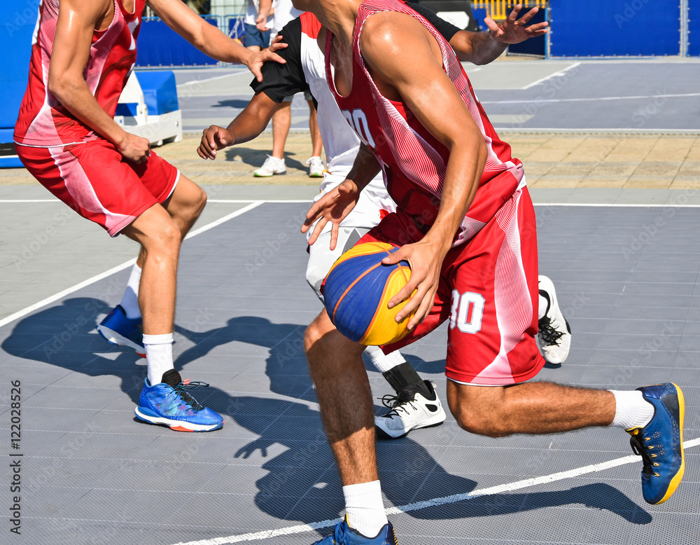 Fototapeta premium Playing basketball