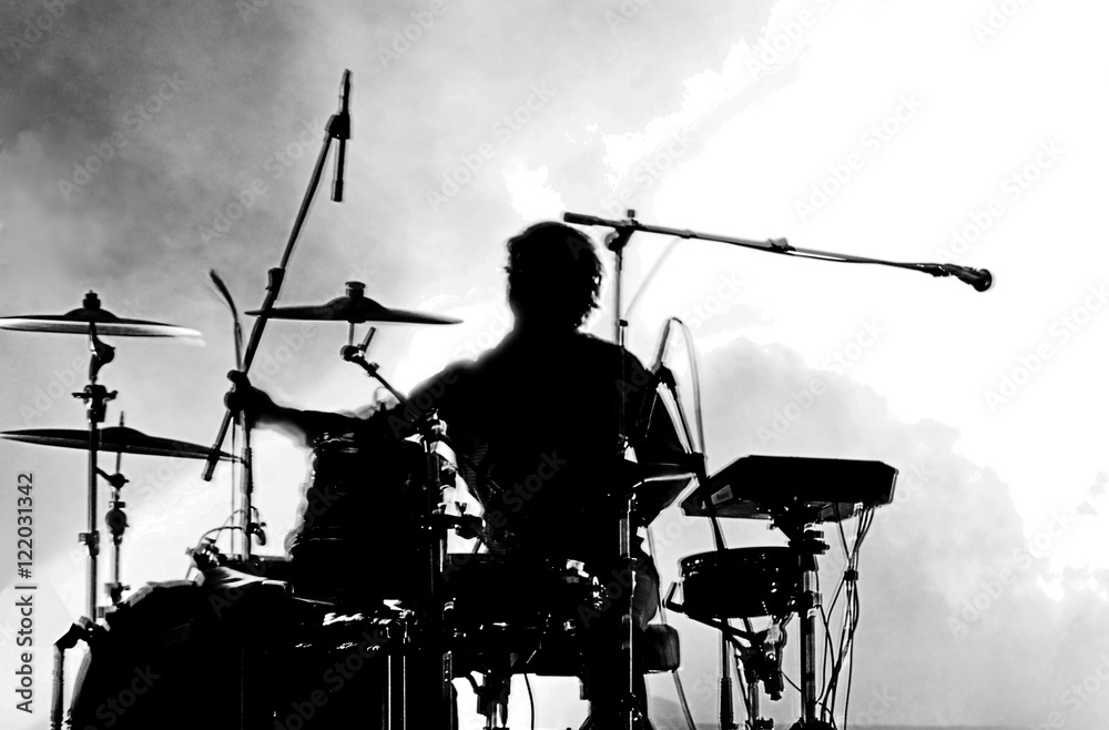 Fototapeta premium Drummer in silhouette