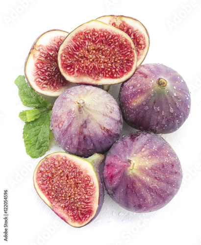 Fototapeta Naklejka Na Ścianę i Meble -  Fresh figs isolated on white