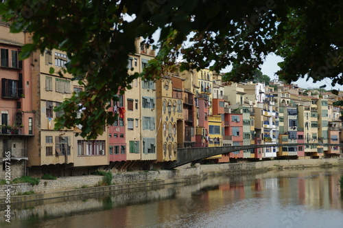 Maisons berc  es par l Onyar