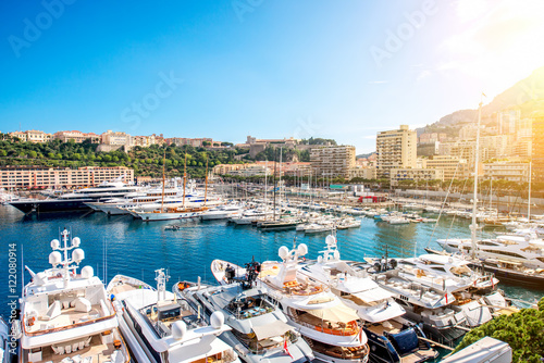 Photos Landscape view on the bay with luxury yachts on the french riviera in Monte Carl
