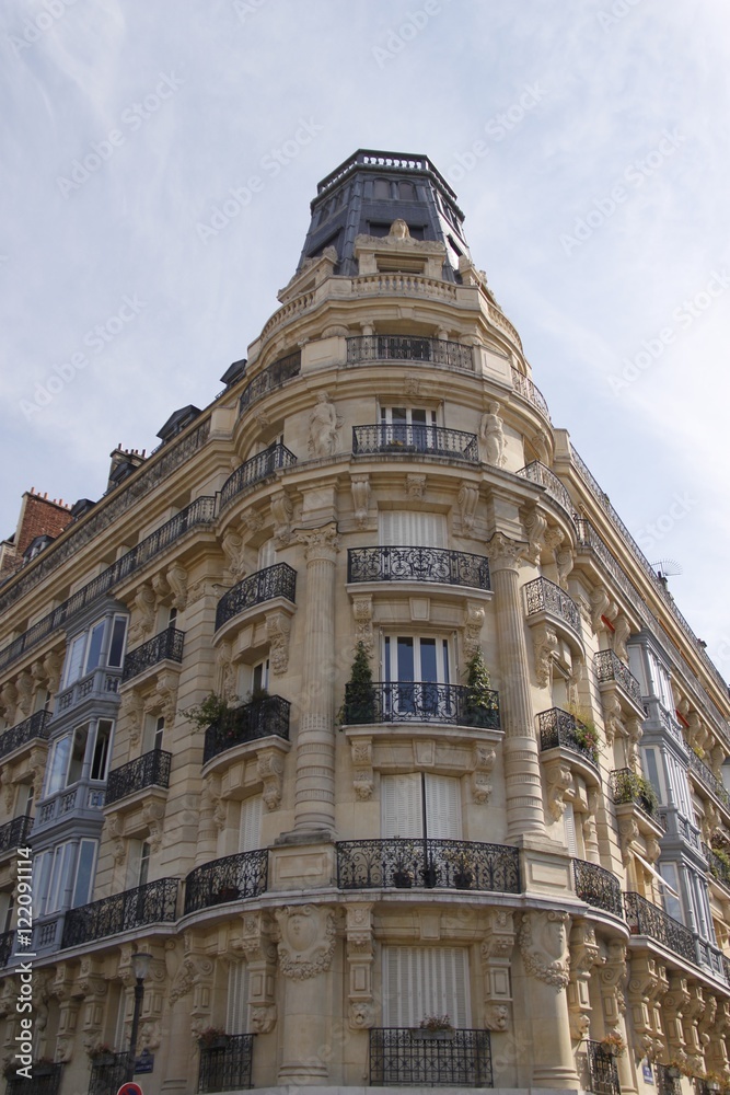 Immeuble haussmannien du quartier du Luxembourg à Paris