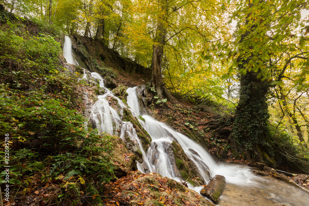Obraz premium Oben Waterfall, Mazandaran, Iran