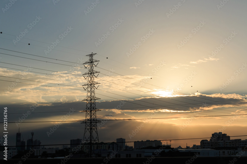 High voltage pylon