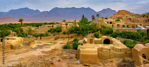 Village in the oasis, Iran © Tortuga