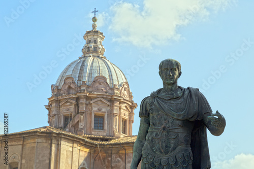 Bilde på lerret Statue of Julius Caesar in Rome, Italy