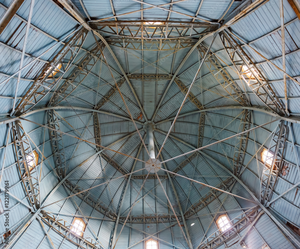 Obraz premium the internal structure of dome in old tower.