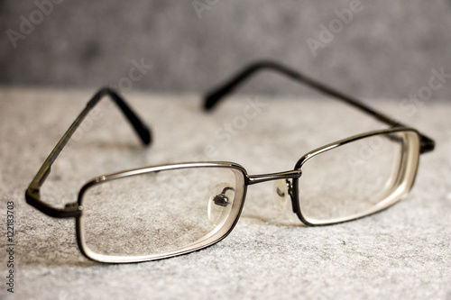 Men's glasses with a thin rim
