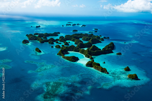 世界遺産　ロックアイランド群と南ラグーン