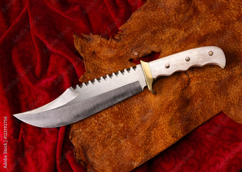cuchillos artesanales foto de Stock | Adobe Stock