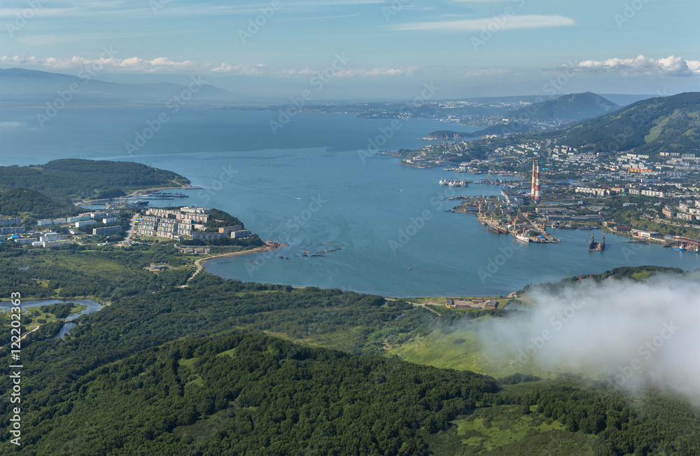 Obraz premium Avacha Bay and Petropavlovsk-Kamchatsky on the southeastern coast of Kamchatka Peninsula.