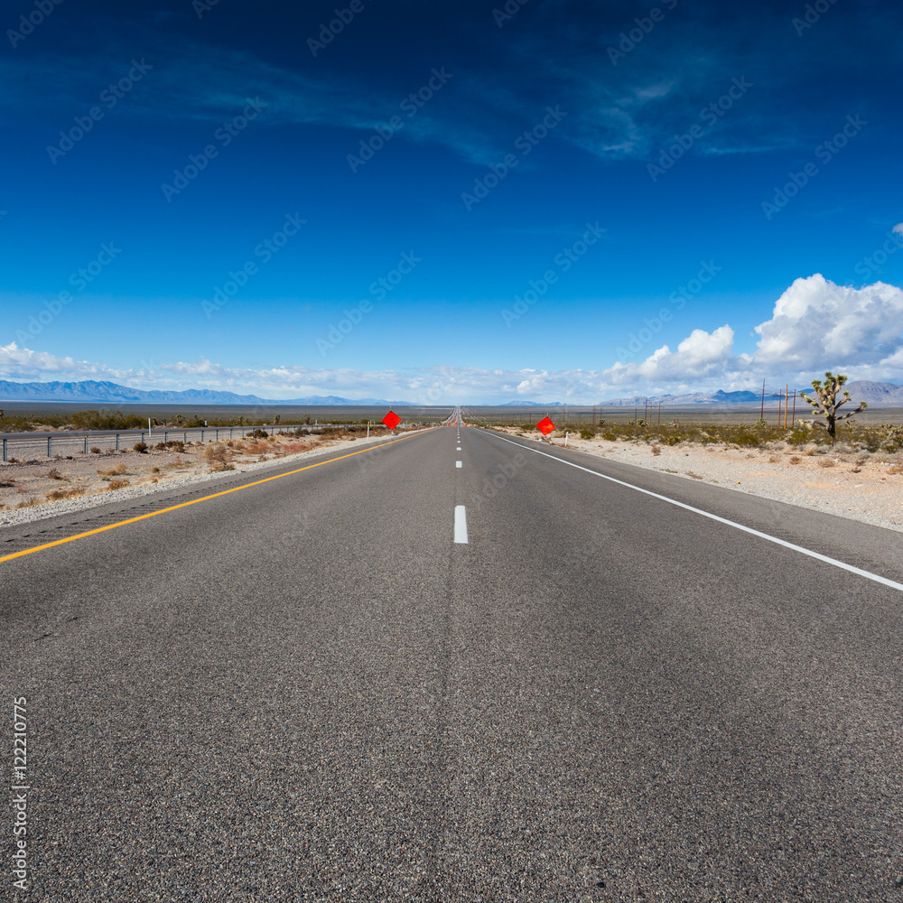 Fototapeta premium Death Valley and Red Rock Canyon Road Trip