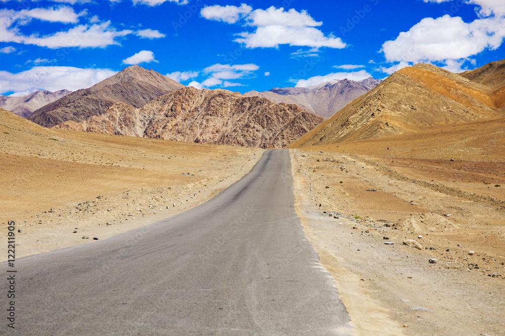 Mountain roads with blue sky Landscape and scenery in Leh, Ladak