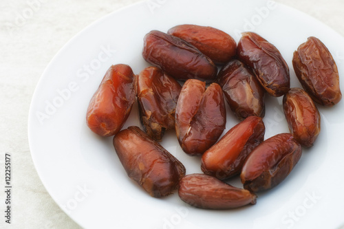 Organic sun-dried dates