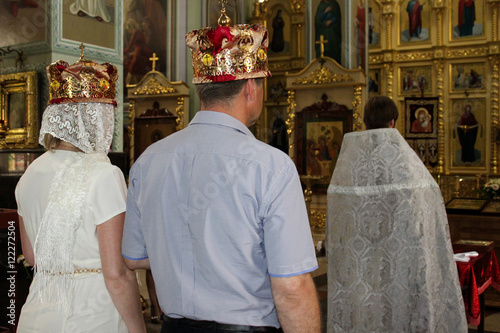 Венчание мужчины и женщины в православной церкви