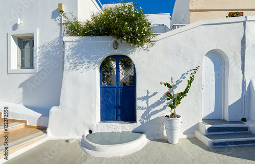Fototapeta Naklejka Na Ścianę i Meble -  Beautiful streets of Imerovigli , Santorini