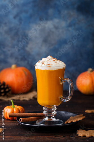Pumpkin spice latte, smoothie, Boozy cocktail