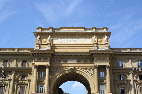 Arch at Piazza della Repubblica, Republic Square ( Florence, Italy ) photo