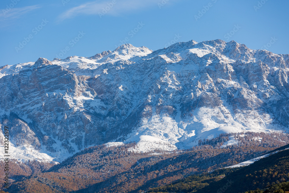 Fototapeta premium Alborz Mountain, Mazandaran, Iran