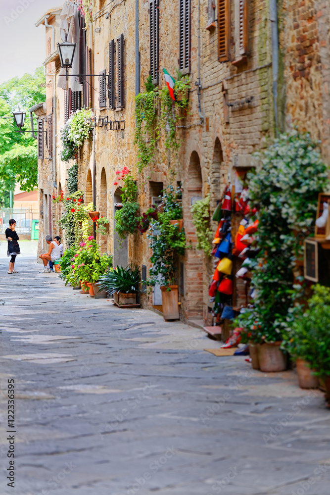 Fototapeta premium Alley in Pienza, Siena, Tuscany
