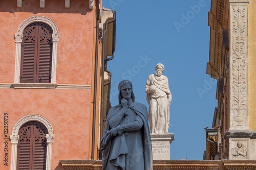 Verona Statues