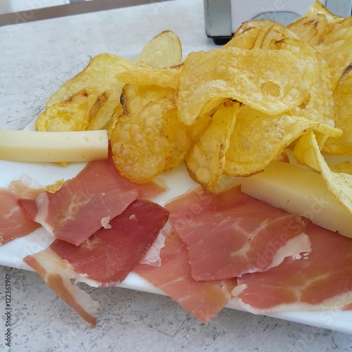 Jamón serrano photo